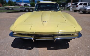 Chevrolet-Corvette-1967-Coupe-3