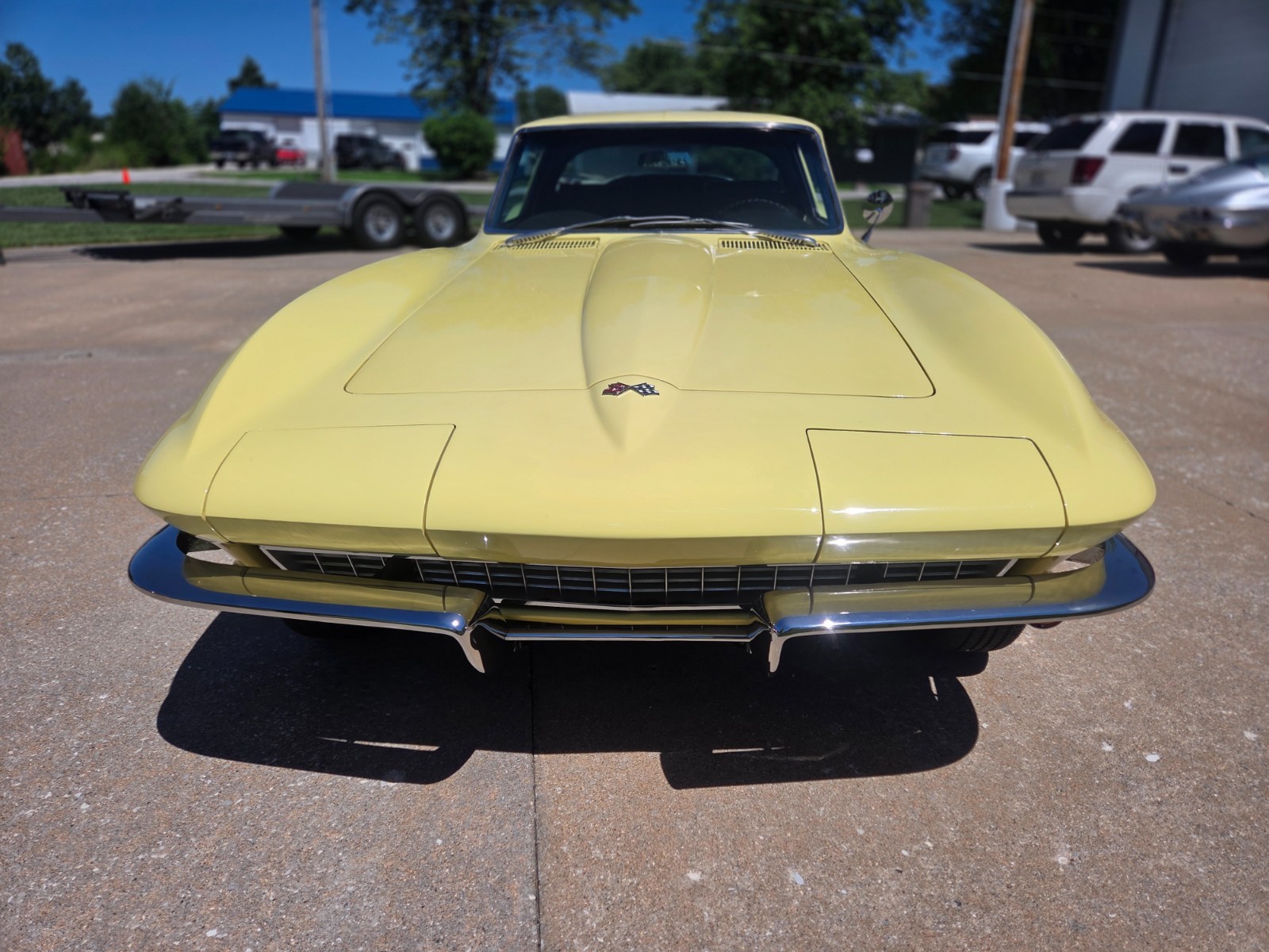 Chevrolet-Corvette-1967-Coupe-3