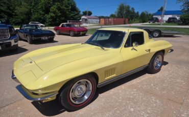 Chevrolet-Corvette-1967-Coupe