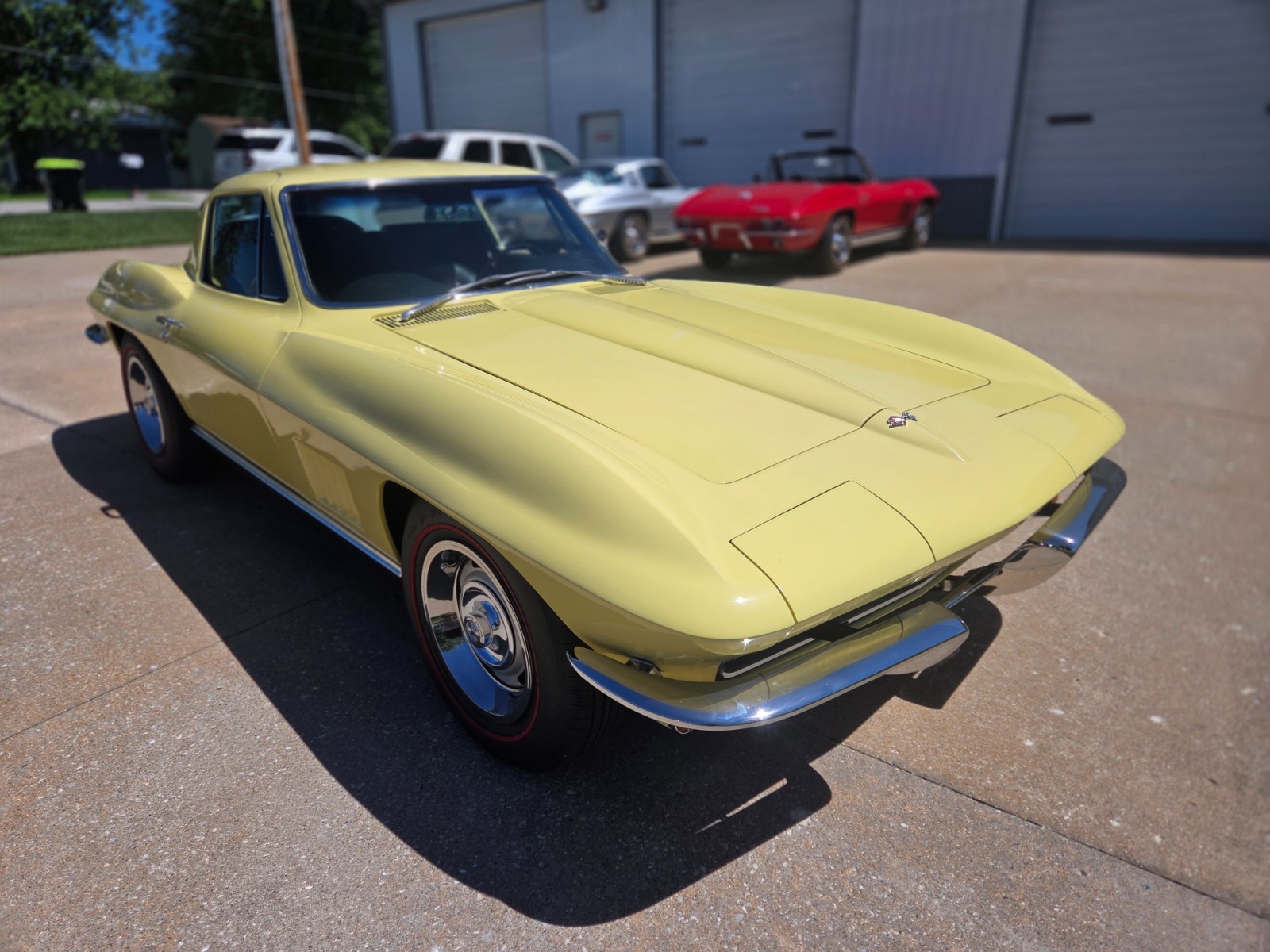 Chevrolet-Corvette-1967-Coupe-5