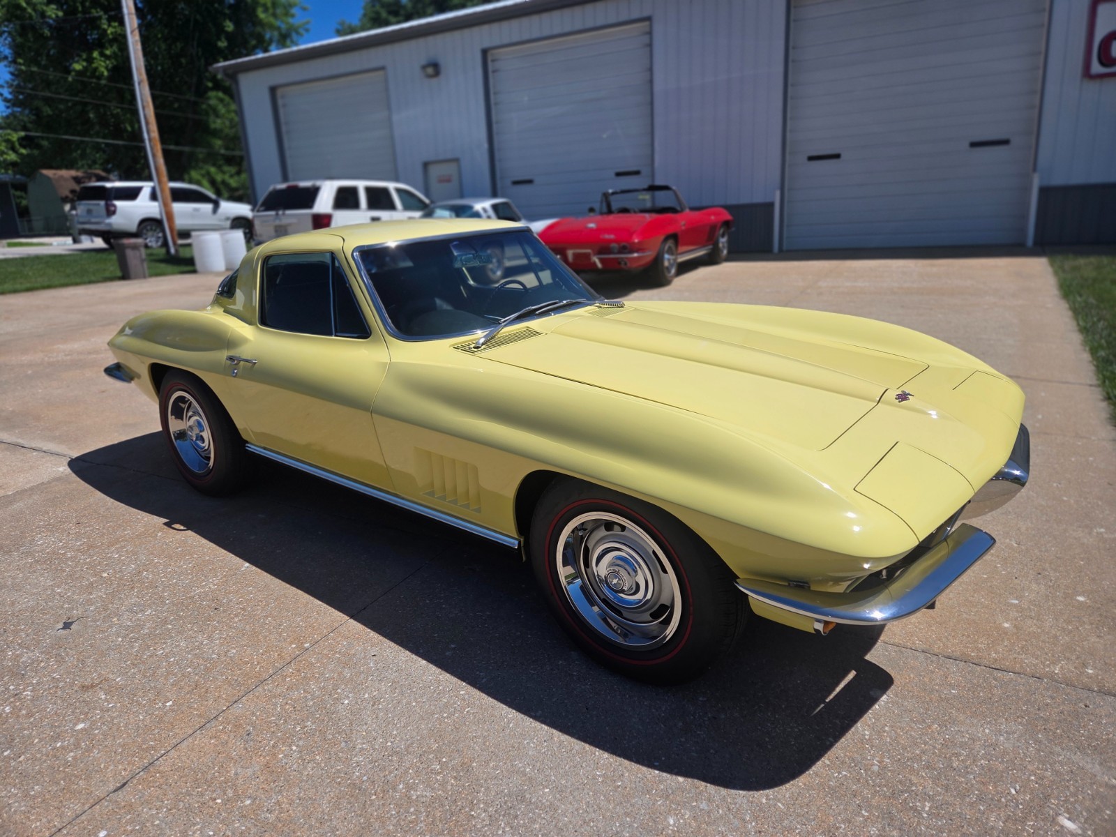 Chevrolet-Corvette-1967-Coupe-6