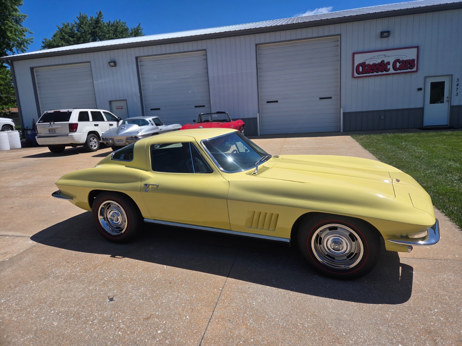 Chevrolet-Corvette-1967-Coupe-7