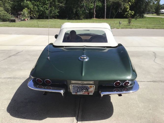 Chevrolet-Corvette-1967-Goodwood-Green-Tan-4