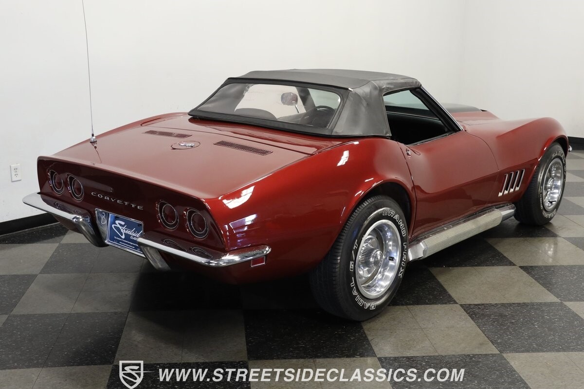 Chevrolet-Corvette-1968-Convertible-10