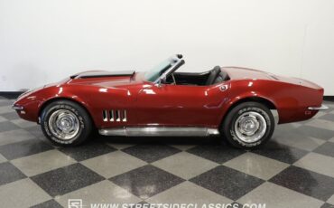 Chevrolet-Corvette-1968-Convertible-2