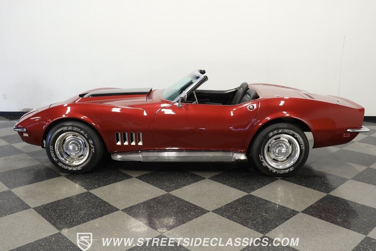 Chevrolet-Corvette-1968-Convertible-2