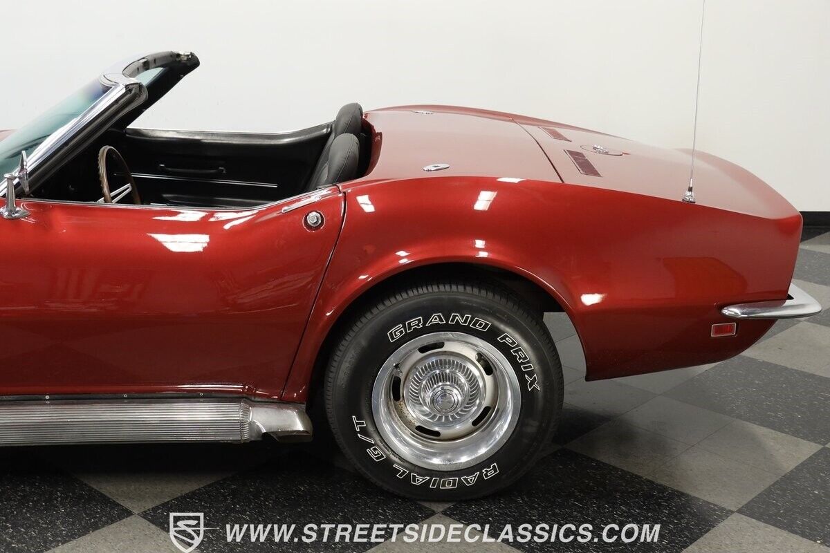 Chevrolet-Corvette-1968-Convertible-23