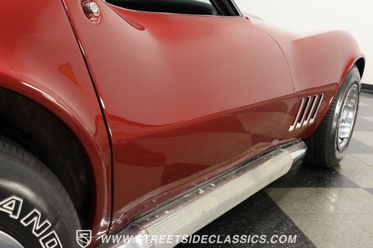 Chevrolet-Corvette-1968-Convertible-25
