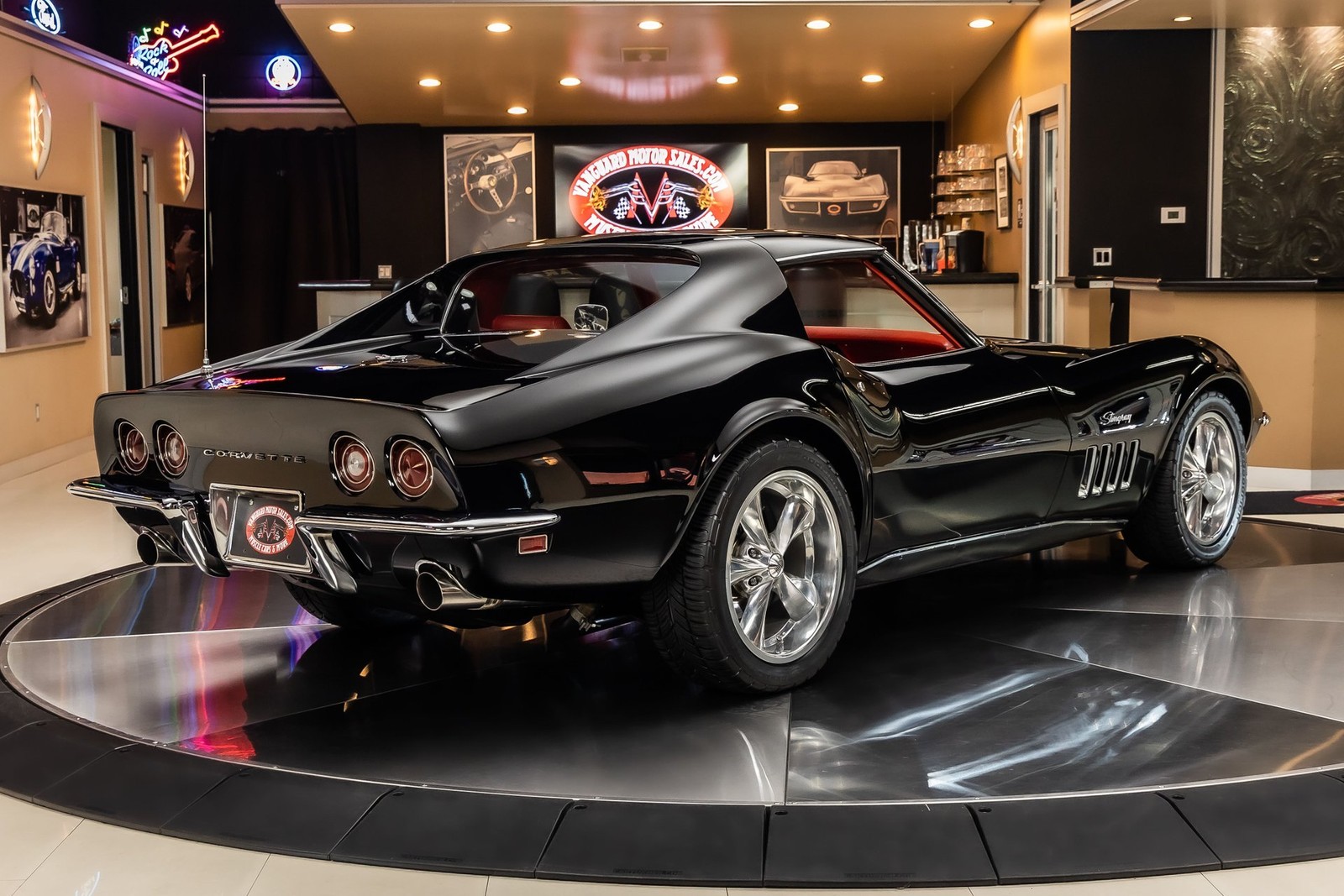 Chevrolet-Corvette-1969-Coupe-13