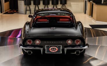 Chevrolet-Corvette-1969-Coupe-16