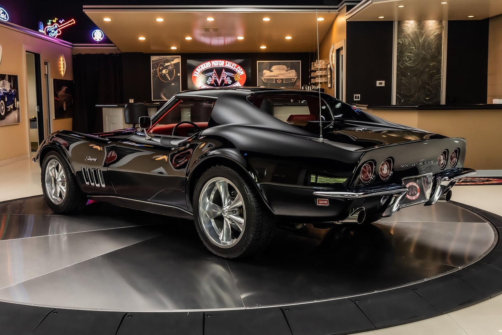Chevrolet-Corvette-1969-Coupe-17
