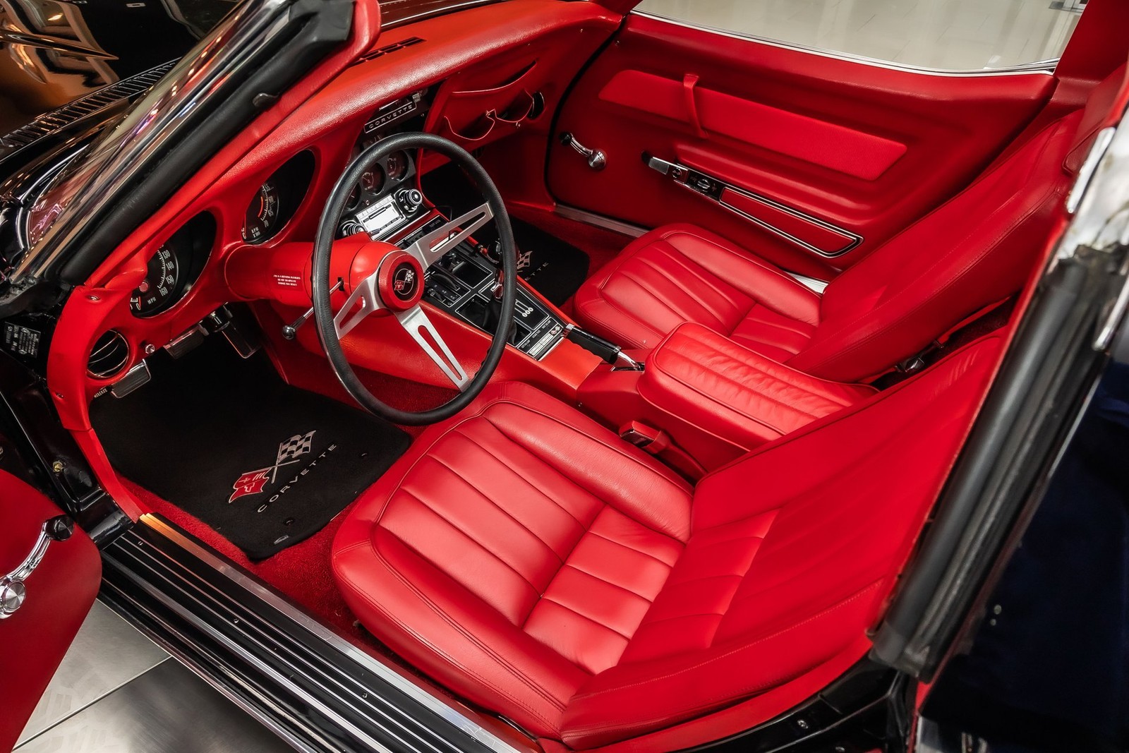 Chevrolet-Corvette-1969-Coupe-2