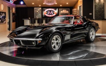 Chevrolet-Corvette-1969-Coupe-5