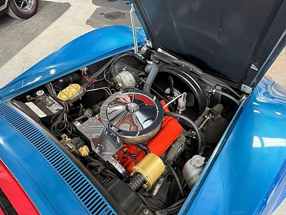 Chevrolet-Corvette-1969-blue-17