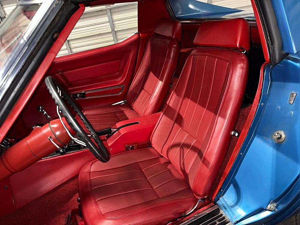 Chevrolet-Corvette-1969-blue-6