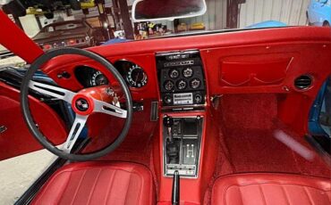 Chevrolet-Corvette-1969-blue-7