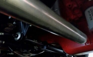 Chevrolet-Corvette-1969-torch-red-saddle-2