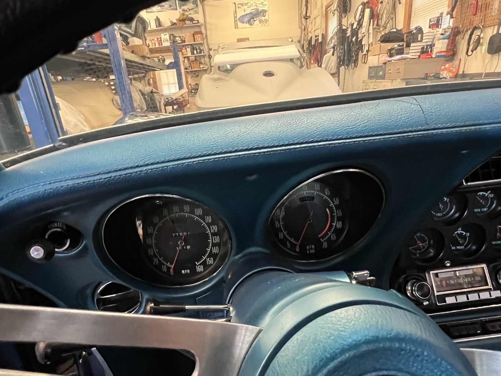 Chevrolet-Corvette-1970-34
