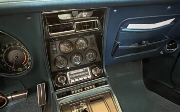 Chevrolet-Corvette-1970-35