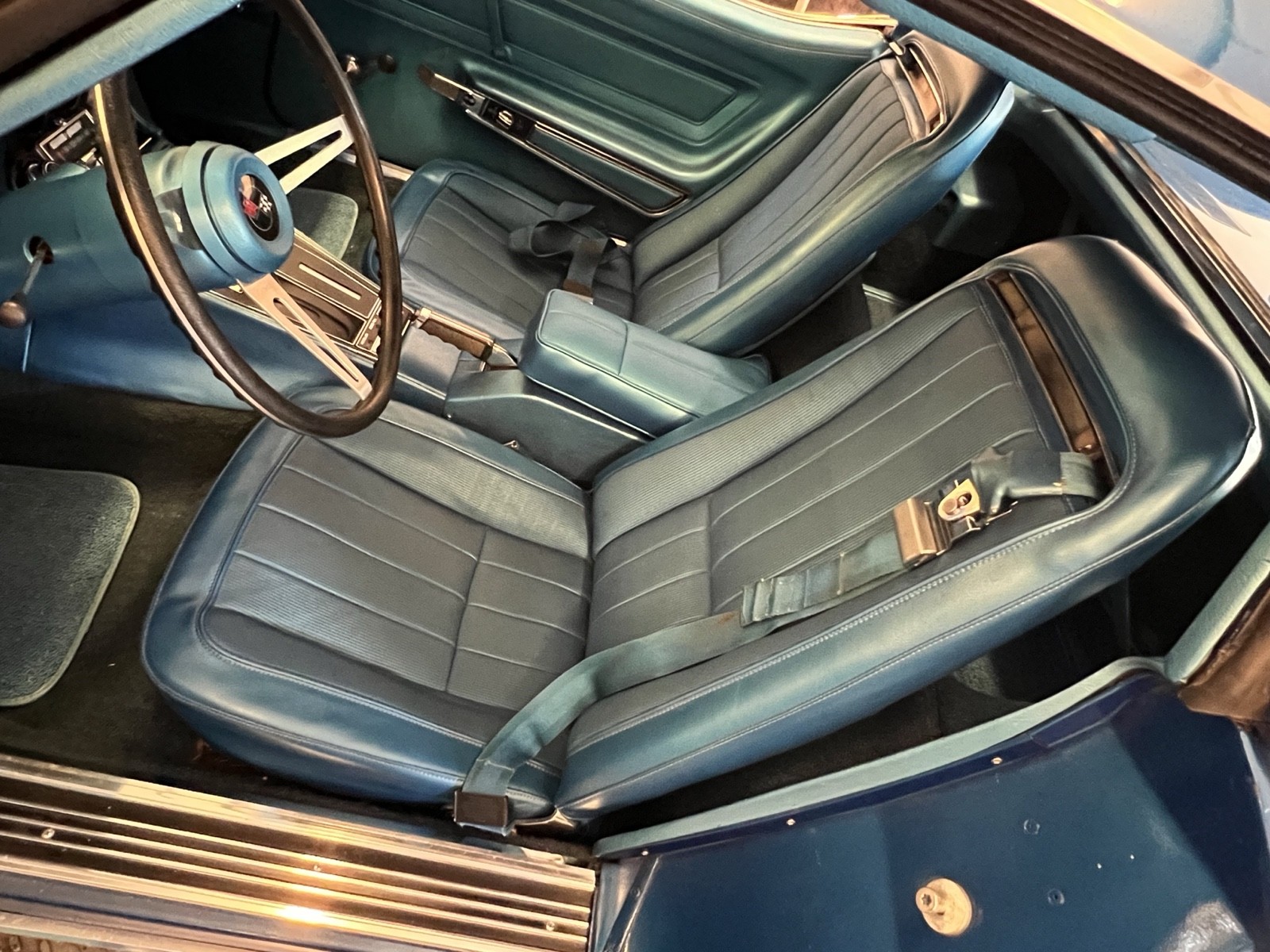 Chevrolet-Corvette-1970-38