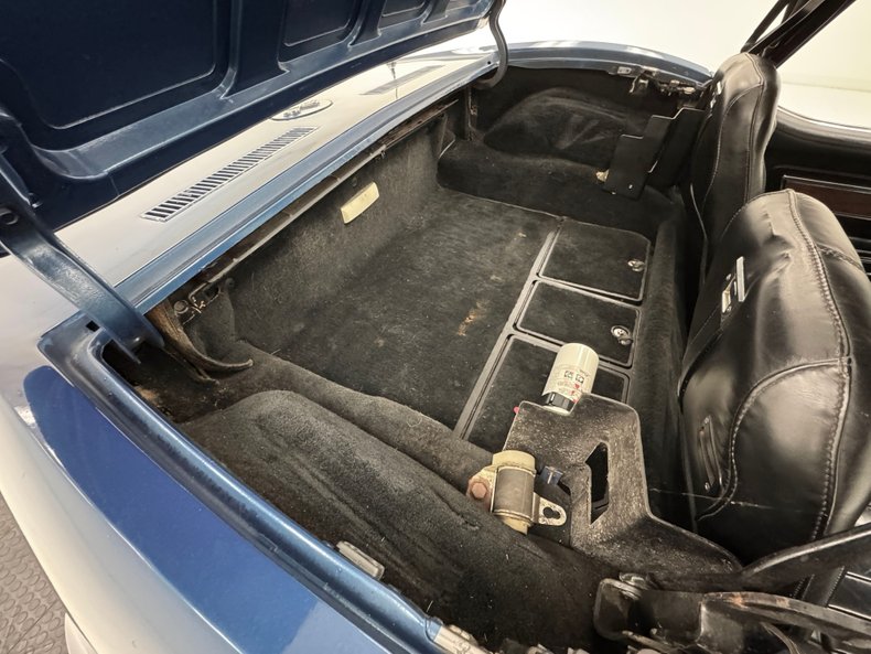 Chevrolet-Corvette-1970-Bridgehampton-Blue-Black-1