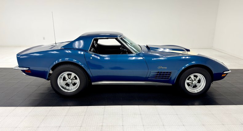 Chevrolet-Corvette-1970-Bridgehampton-Blue-Black-17