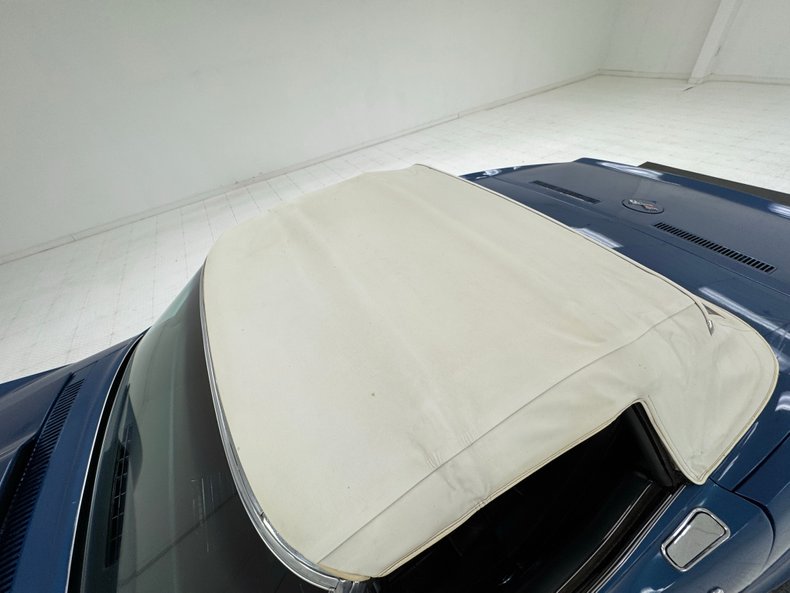 Chevrolet-Corvette-1970-Bridgehampton-Blue-Black-25
