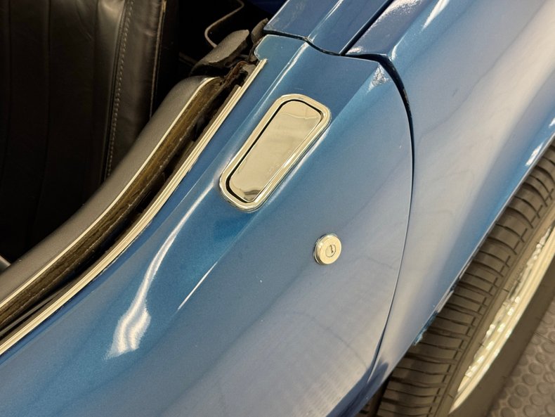 Chevrolet-Corvette-1970-Bridgehampton-Blue-Black-26