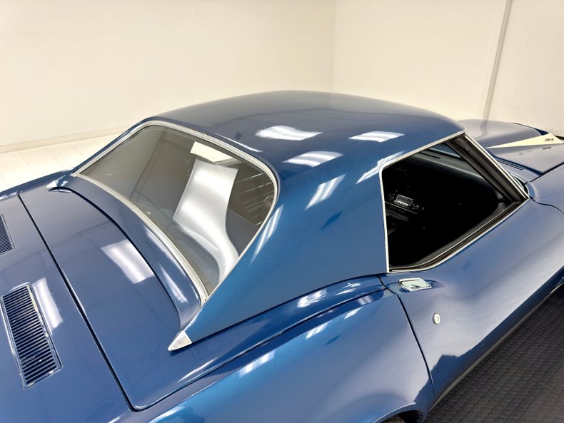 Chevrolet-Corvette-1970-Bridgehampton-Blue-Black-28