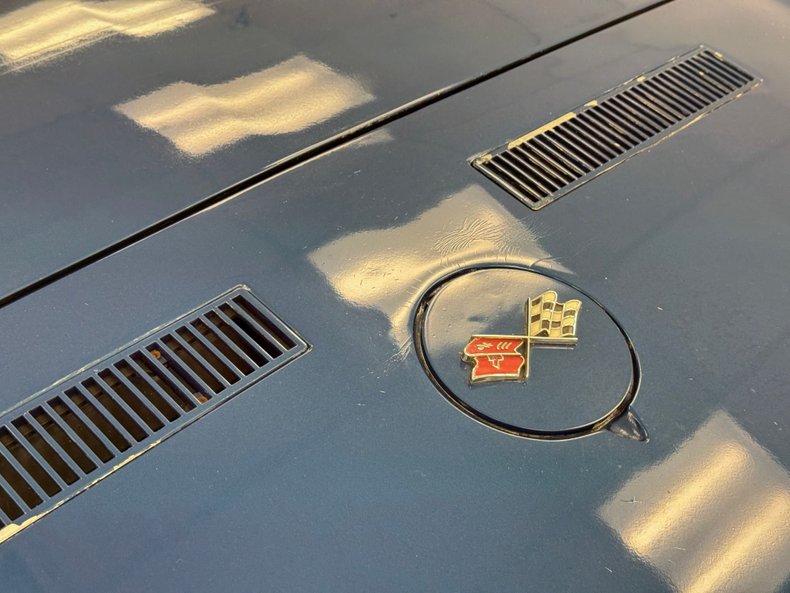 Chevrolet-Corvette-1970-Bridgehampton-Blue-Black-30