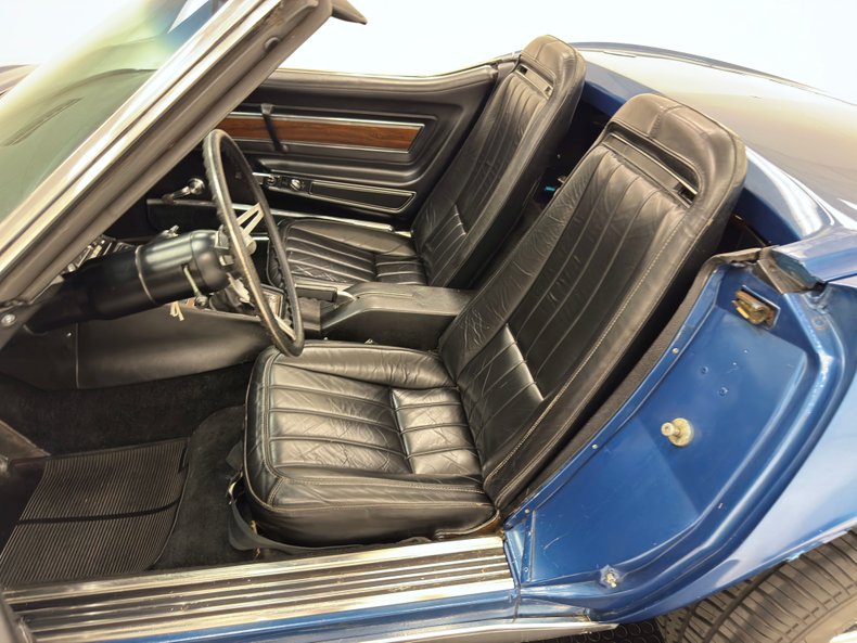 Chevrolet-Corvette-1970-Bridgehampton-Blue-Black-43
