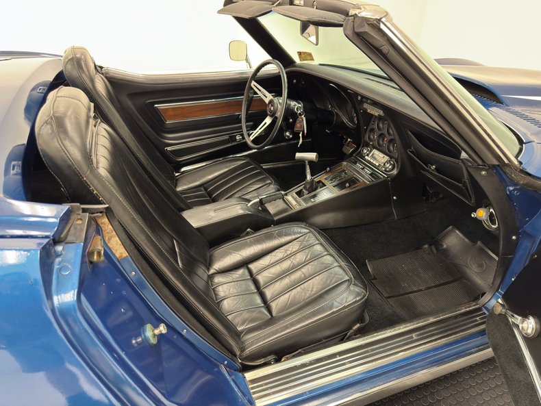 Chevrolet-Corvette-1970-Bridgehampton-Blue-Black-49
