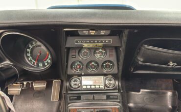 Chevrolet-Corvette-1970-Bridgehampton-Blue-Black-5