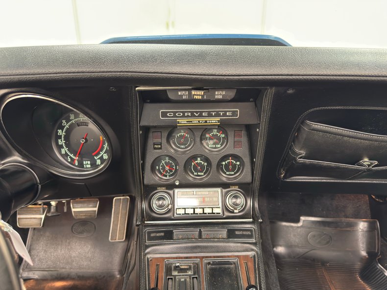 Chevrolet-Corvette-1970-Bridgehampton-Blue-Black-5