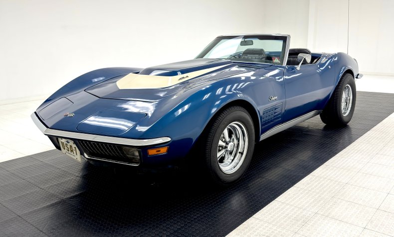 Chevrolet-Corvette-1970-Bridgehampton-Blue-Black-8