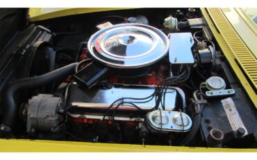 Chevrolet-Corvette-1970-Daytona-Yellow-Black-17