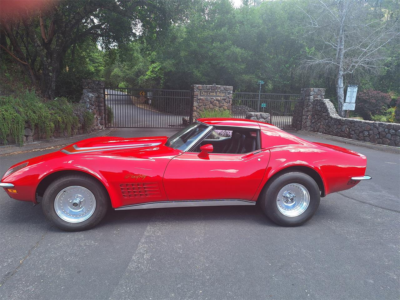 Chevrolet-Corvette-1970-red-black-23