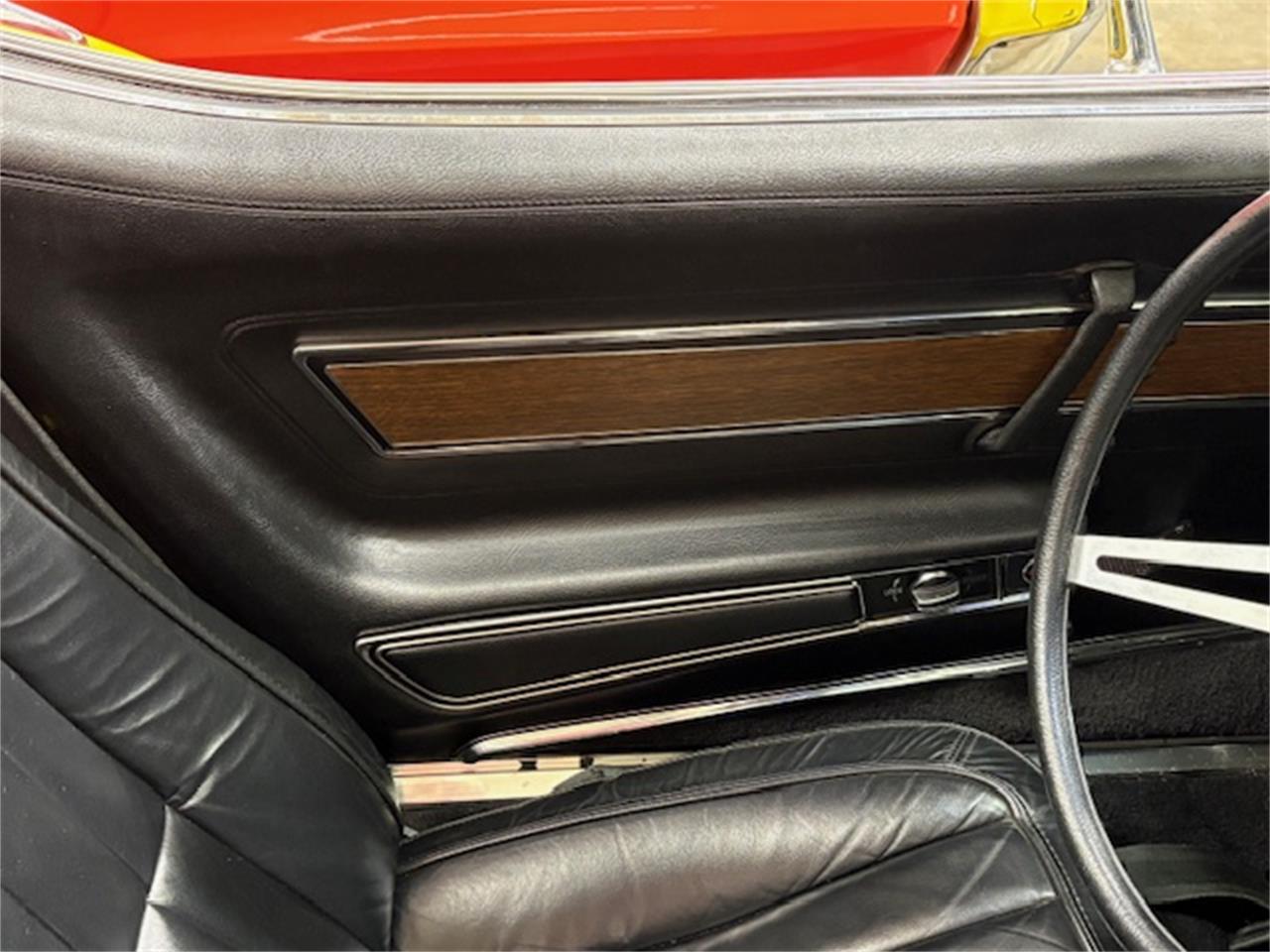 Chevrolet-Corvette-1971-Yellow-BLACK-10