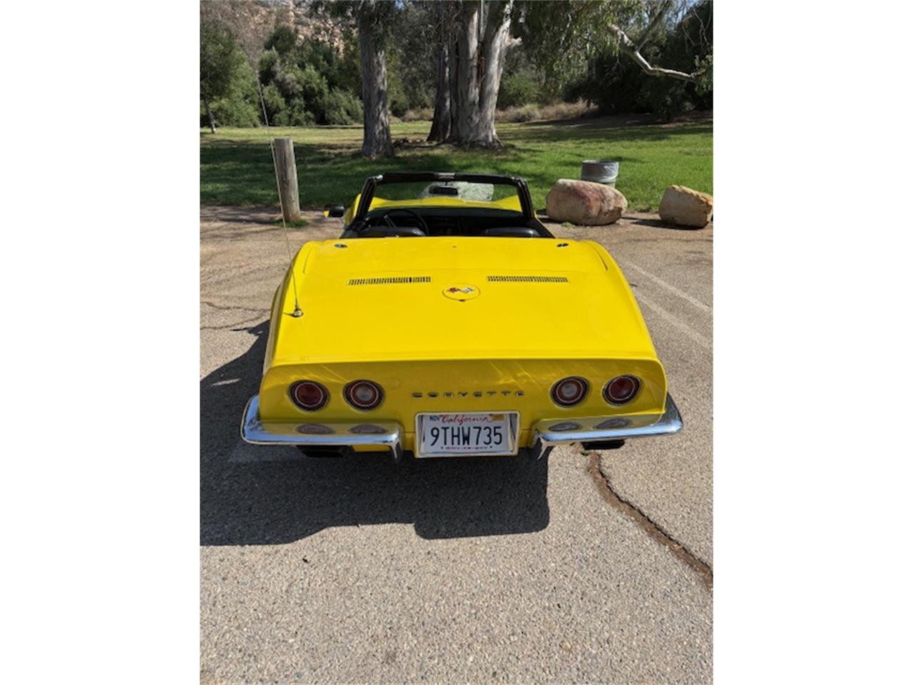 Chevrolet-Corvette-1971-Yellow-BLACK-2