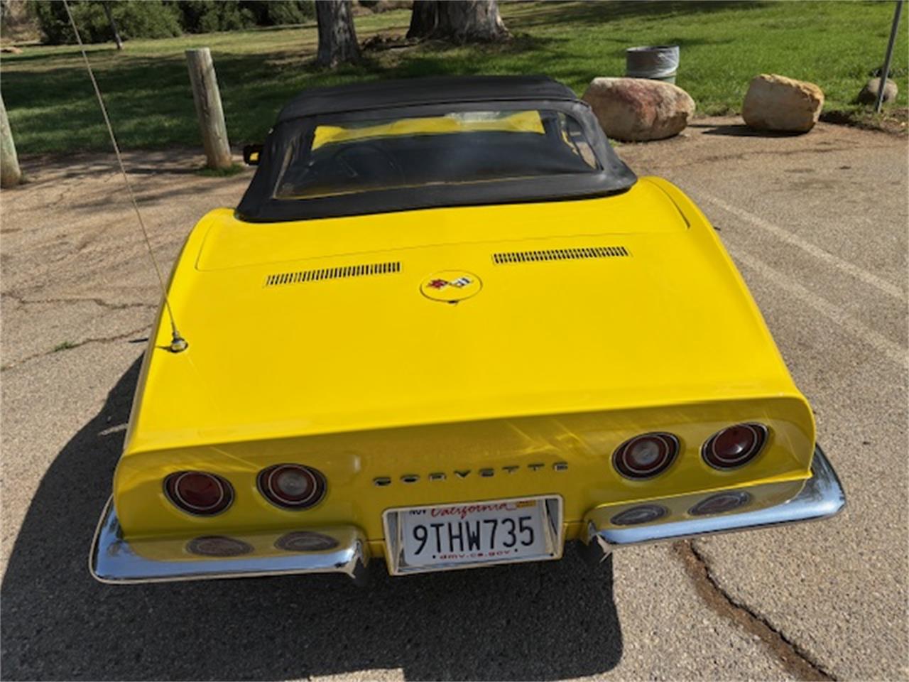 Chevrolet-Corvette-1971-Yellow-BLACK-3
