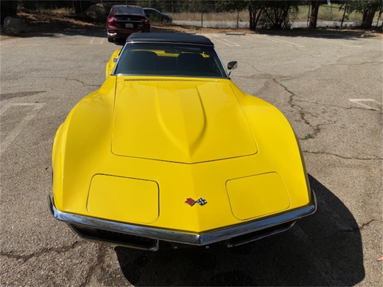 Chevrolet-Corvette-1971-Yellow-BLACK-4
