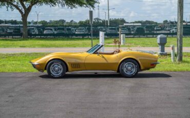 Chevrolet-Corvette-1972-2-Door-1