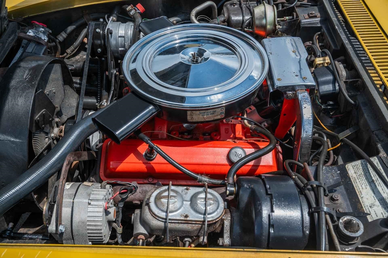 Chevrolet-Corvette-1972-2-Door-13