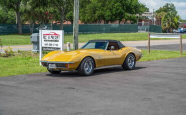 Chevrolet-Corvette-1972-2-Door-15