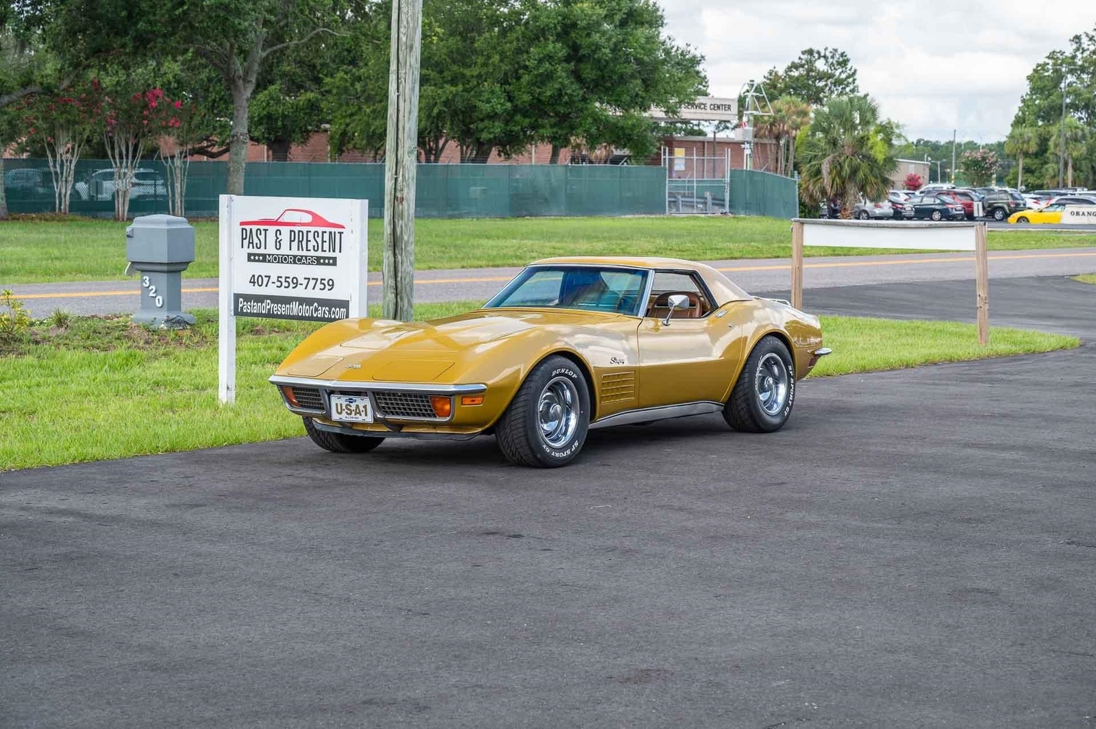 Chevrolet-Corvette-1972-2-Door-16