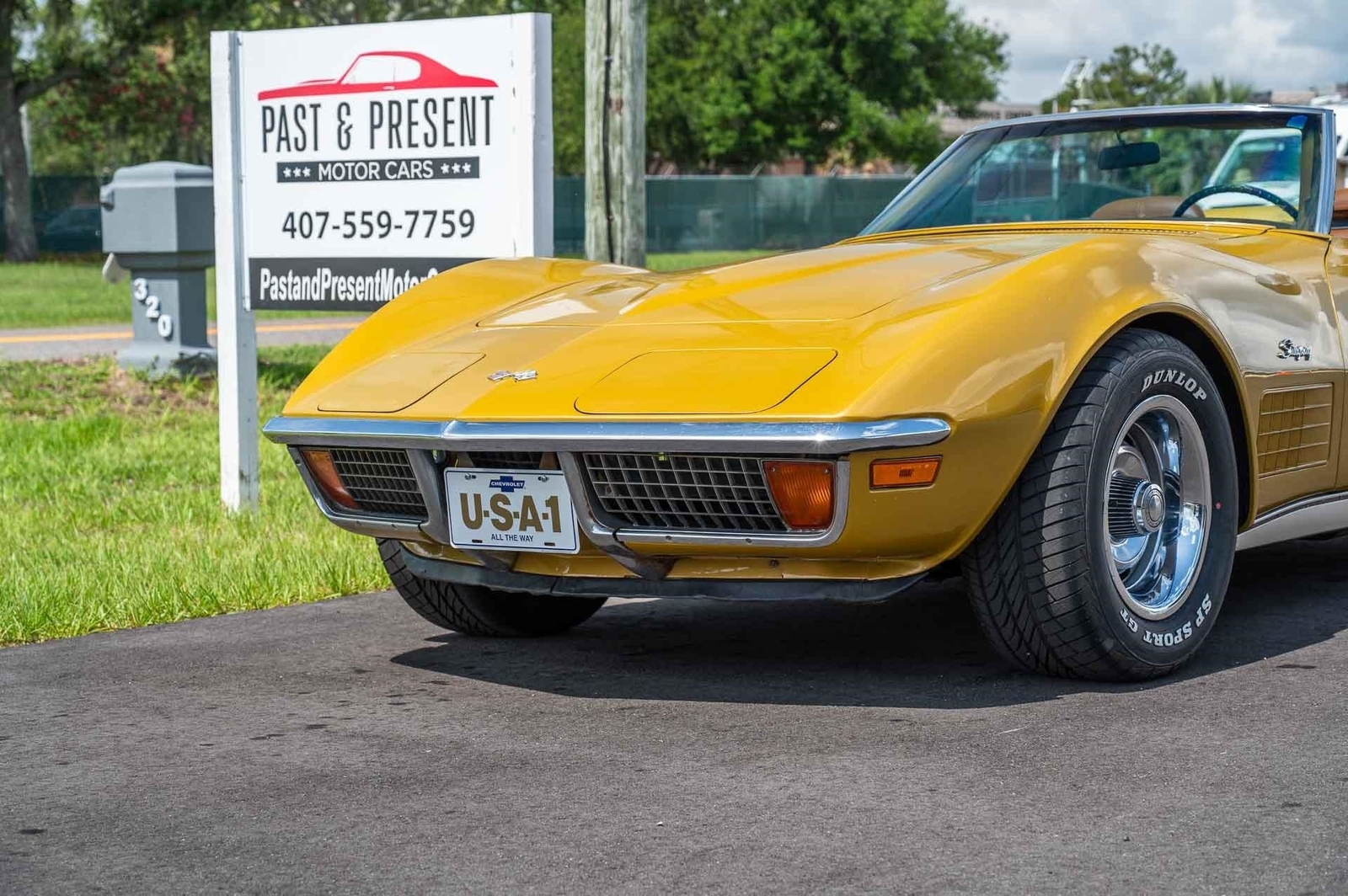 Chevrolet-Corvette-1972-2-Door-27