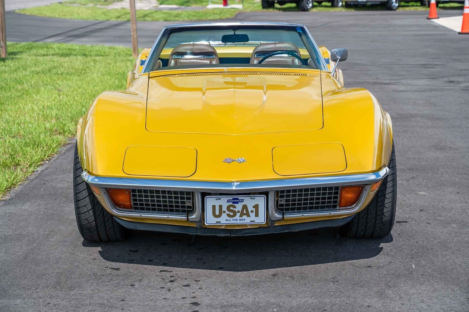Chevrolet-Corvette-1972-2-Door-29