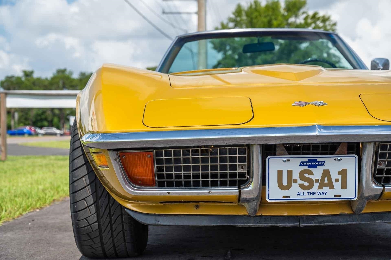 Chevrolet-Corvette-1972-2-Door-30