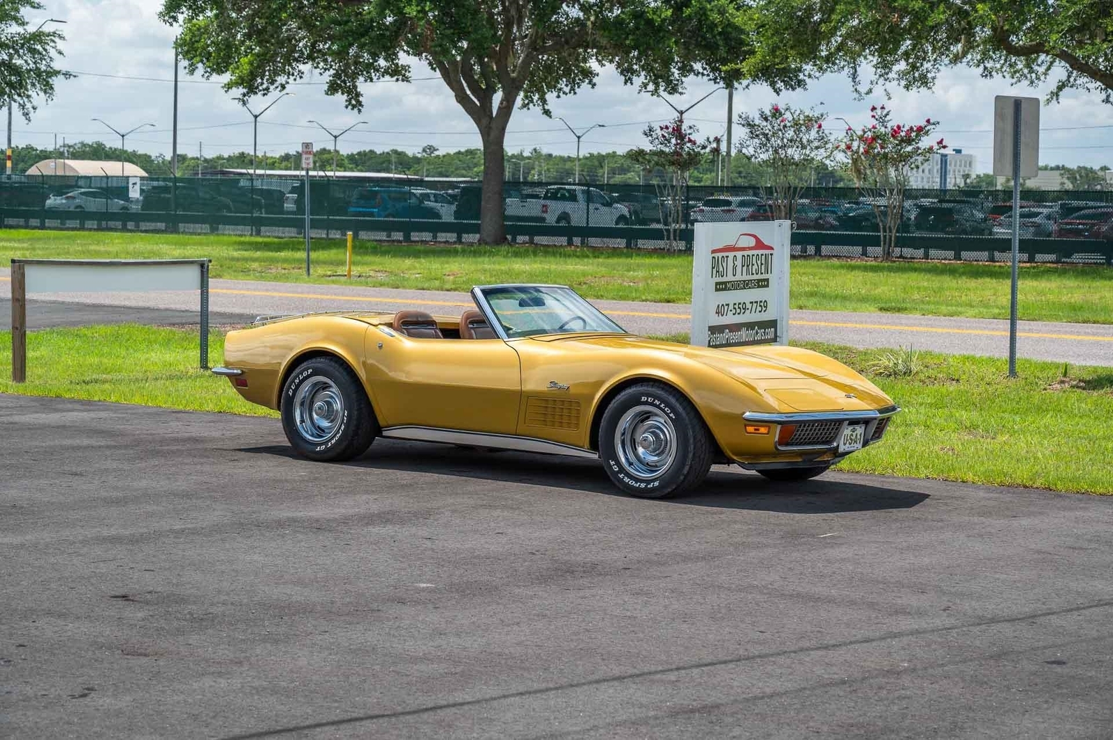 Chevrolet-Corvette-1972-2-Door-38
