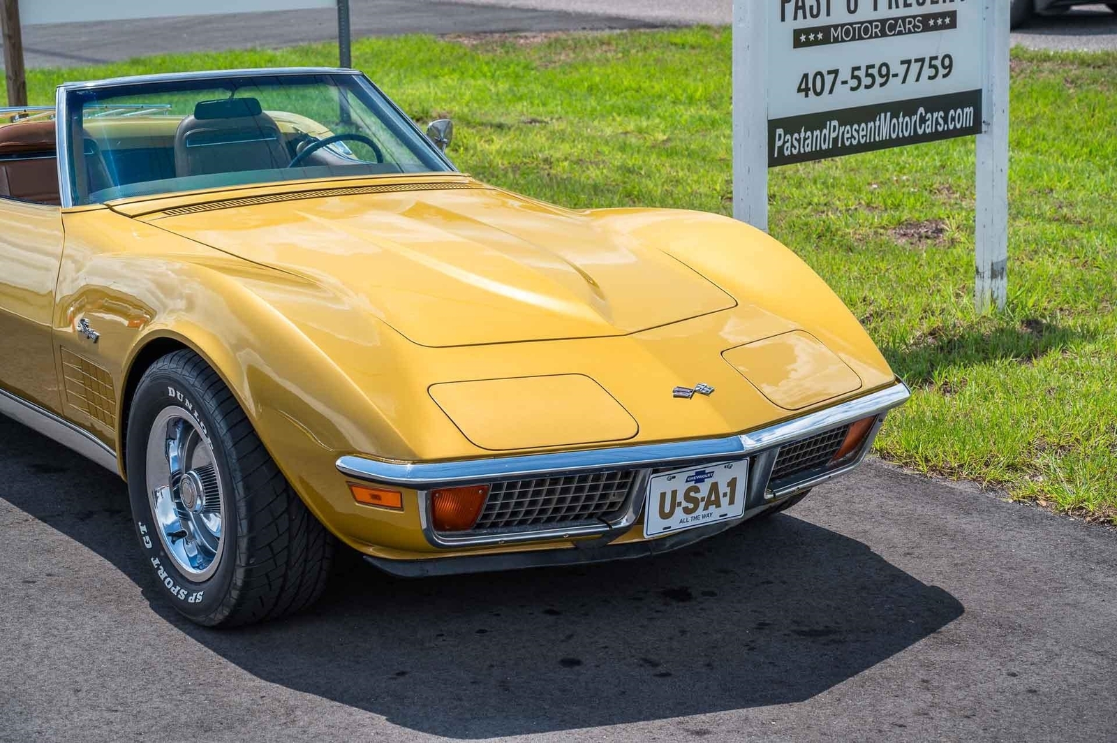 Chevrolet-Corvette-1972-2-Door-39